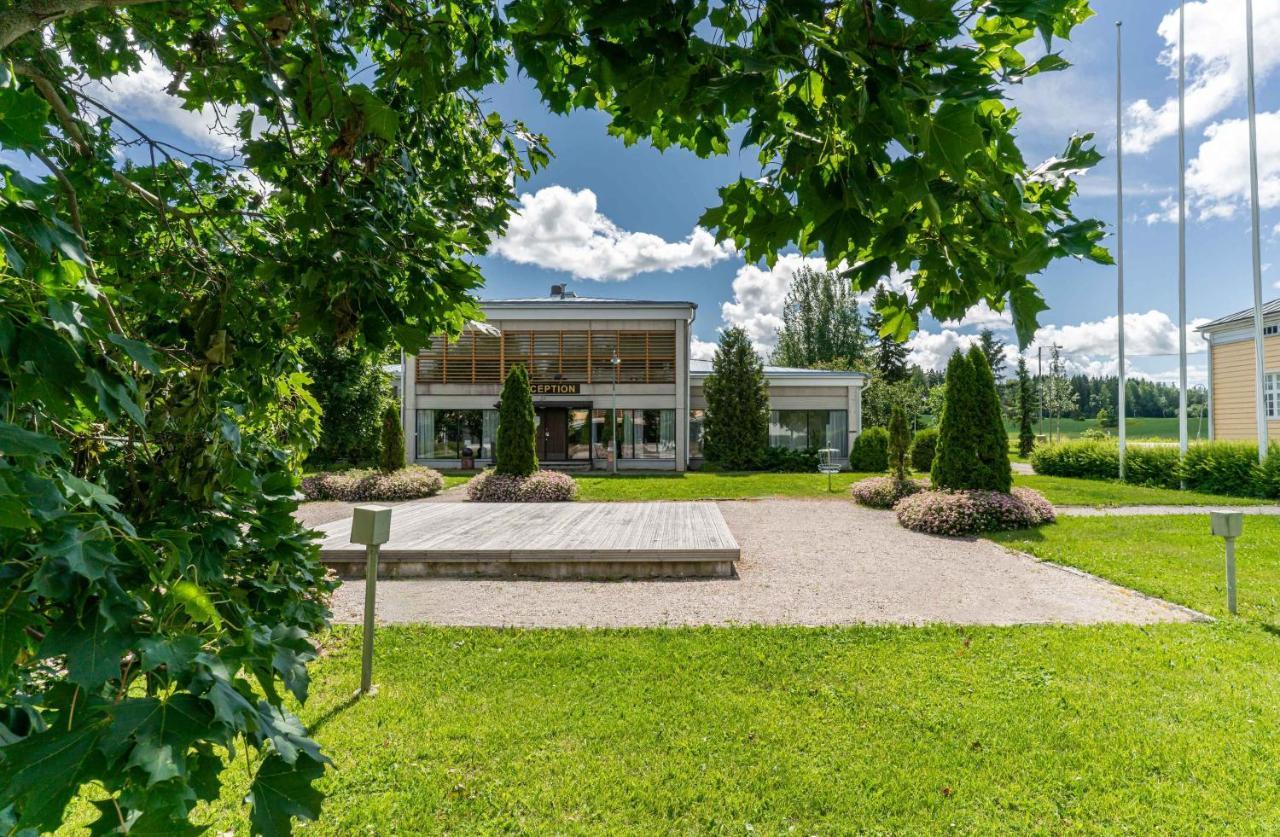 Sannasin Kartano Hotel Exterior photo